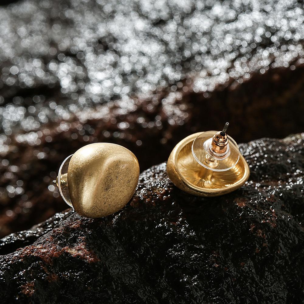 European and American women s exaggerated earrings irregular multi-color earrings exquisite personality fashion versatile high-end earrings
