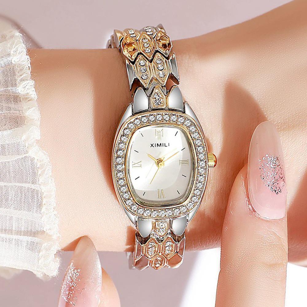 Trendy Women s Rhinestone Quartz Oval Bracelet Watch
