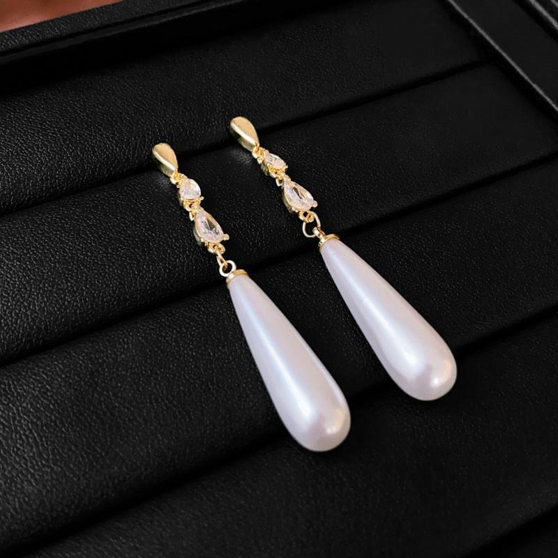 Silver Needle Diamond Pearl C-Shaped Earrings French Retro Premium Temperament Earrings Personality Light Luxury Earrings Women
