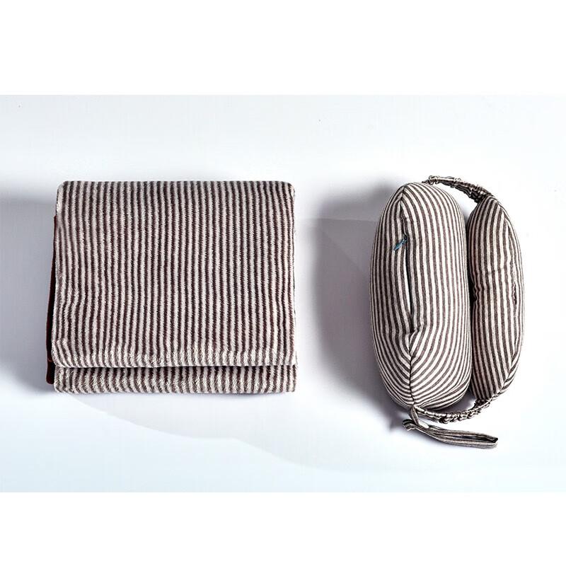 

LOUIS.KELLOG Aromatic Leisure Blanket & Cushion Set