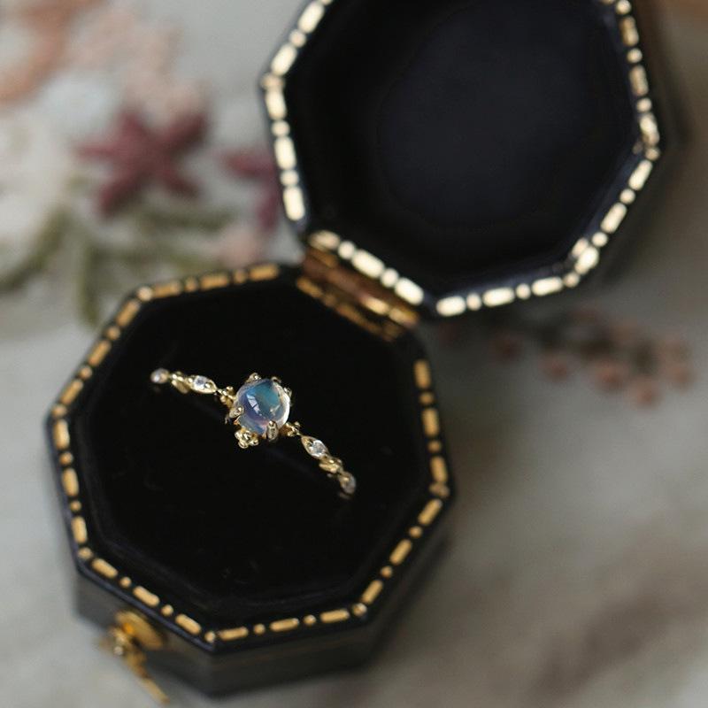 S925 Sterling Silver Moonstone Women's Ring - Light Luxury Niche Design
