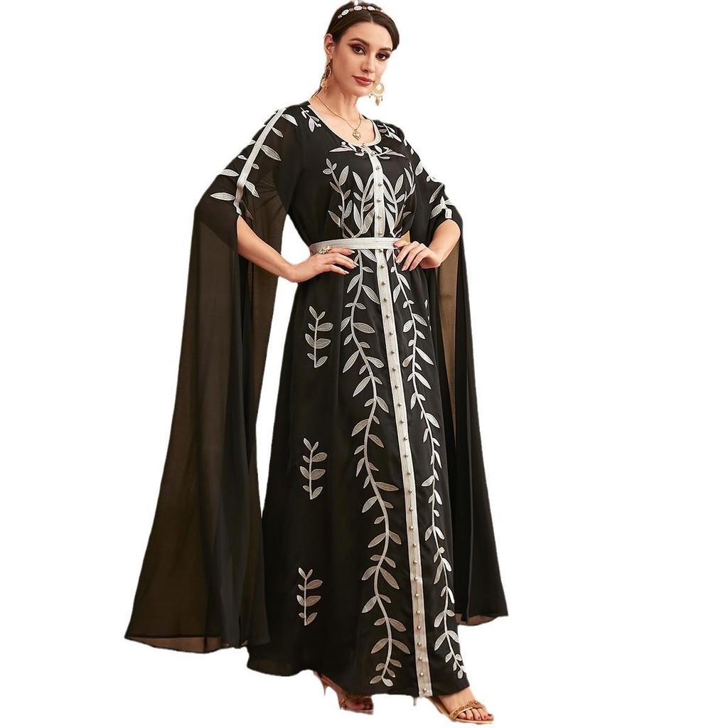 Dubai Embroidered Abaya: Long, Elegant Arab Muslim Dress