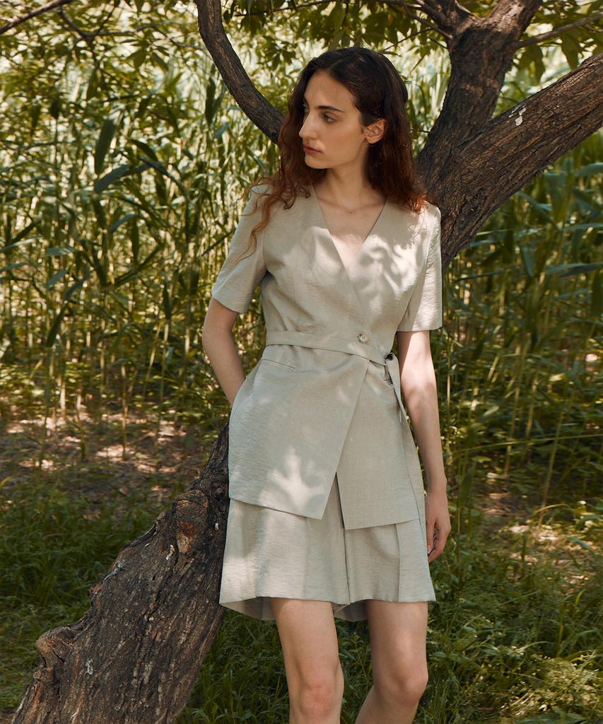 Rie Elasticated Waist Pleated Shorts