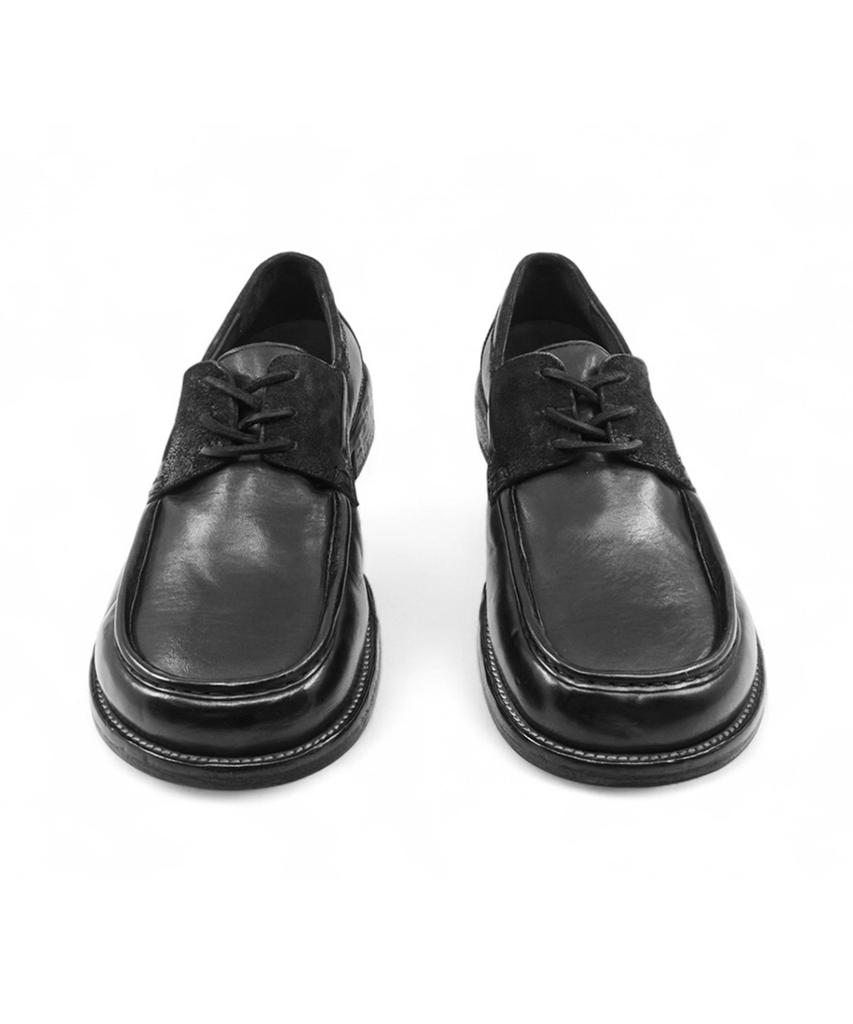 Yase Hammer Tumble Dyed Washed Leather Boat Shoes Black