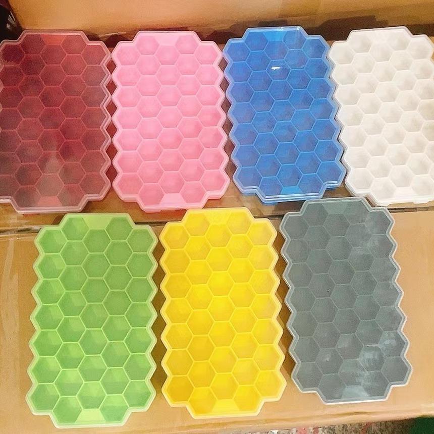 Silicone Honeycomb Ice Tray with Lid for DIY Ice Cubes - Creative Ice Mold Box for Children