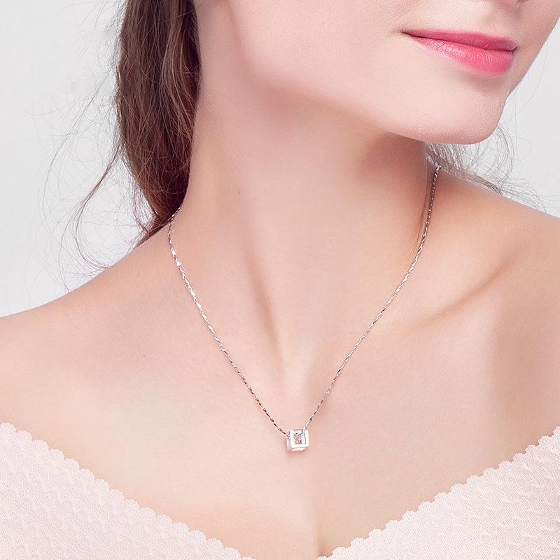 Trendige dunkelblaue Rubik's Cube Sterling Silber Halskette für Damen - Eleganter Schlüsselbeinanhänger, Perfektes Weihnachtsgeschenk für Freundin