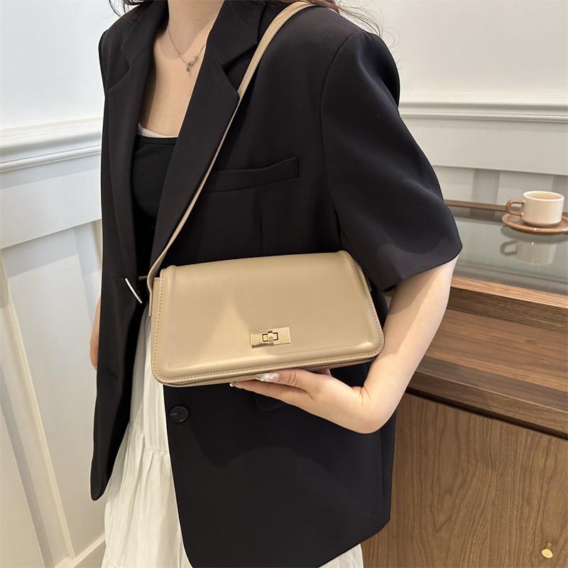Chic Casual Small Shoulder Bag For Women In Stylish Solid Colors Perfect For Spring Summer Fashion