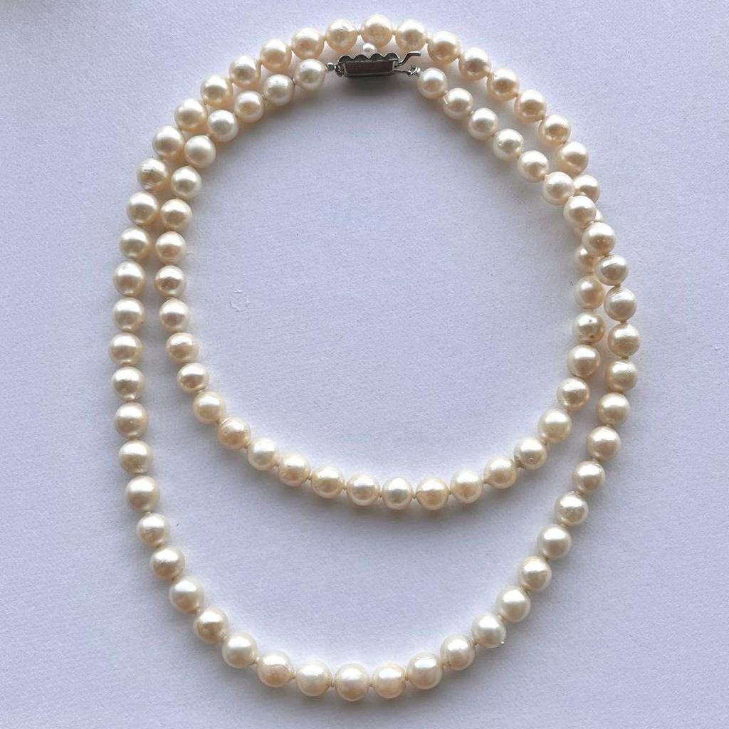 Used Akoya Pearl Pearl Long Necklace 2 Strands of Pearls Semi-Baroque 8.3mm Total Length 79cm Silver Engraved Pearl Necklace