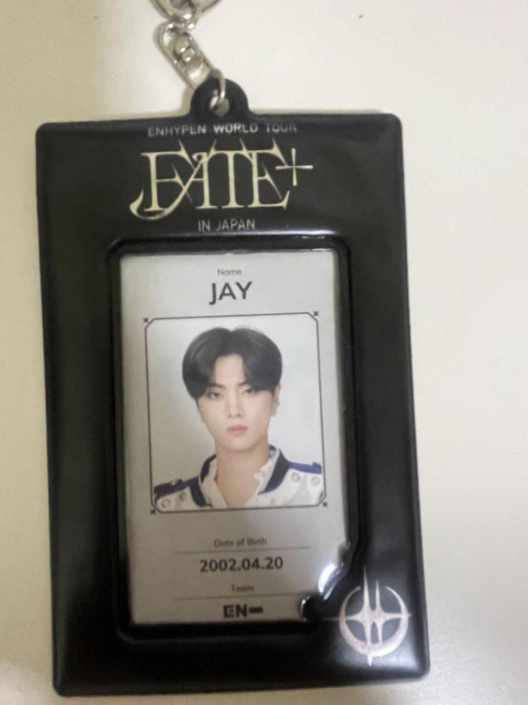[USED] ENHYPEN JAY ID card keychain