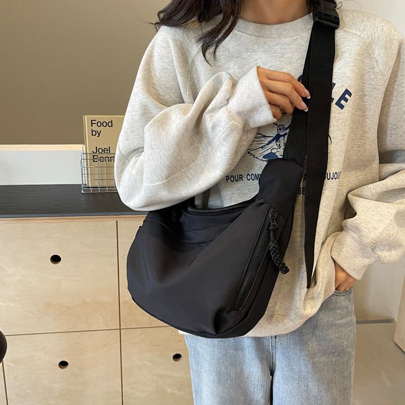 Fashionable Nylon Commuter Bag Large Capacity Casual Solid Color Korean Style Tote For Women