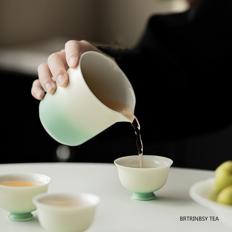 1 Pc Chinese Vintage Gradient Ceramic Tea Cup Handmade Teacup Household Tea Bowl Travel Personal Meditation Cup Teaware 35ml