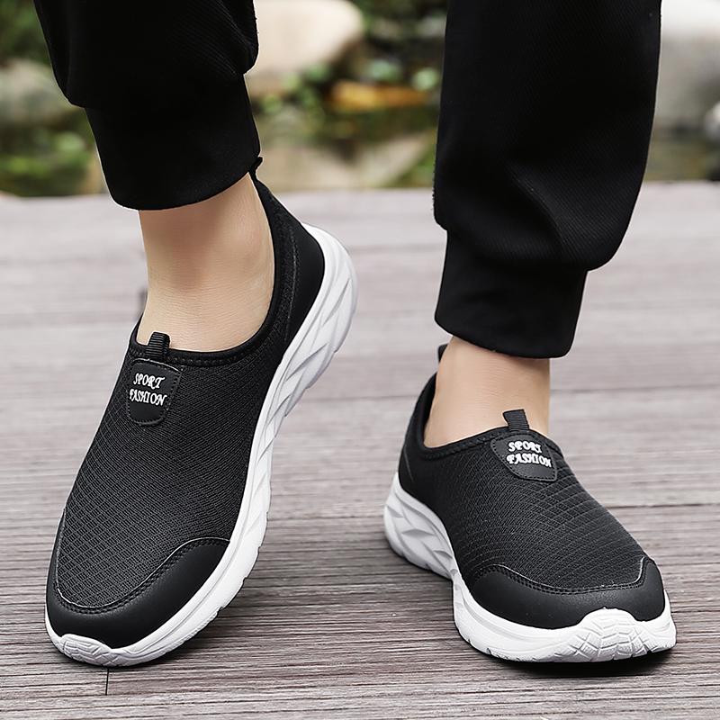 2026 Lightweight Men Casual Shoes Breathable Slip On Male Casual Sneakers Anti-slip Men's Flats Outdoor Walking Shoes Size 40-47