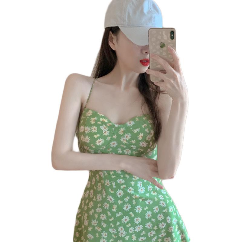 Green Xiao Zou Chrysanthemum Floral Hip-hugging Dress for Women, Summer Fresh Sexy Low-Cut Spaghetti Strap A-Line Skirt, Short Dress
