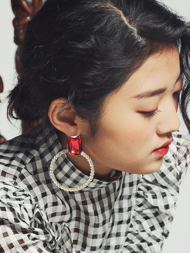 Ditole Show You Only Red Earrings