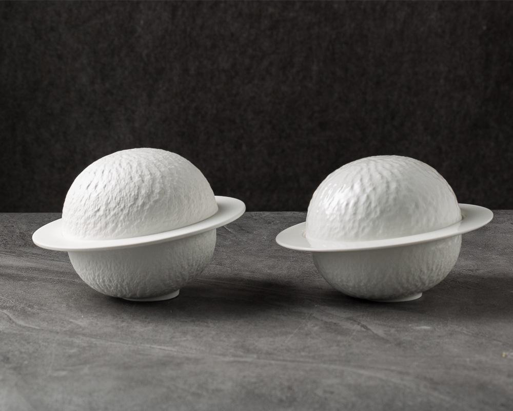 Creative Spherical Bowl with Dry Ice & Smoked Cloche - Modern Molecular Gastronomy Ceramic Tableware for Unique Dining Experience