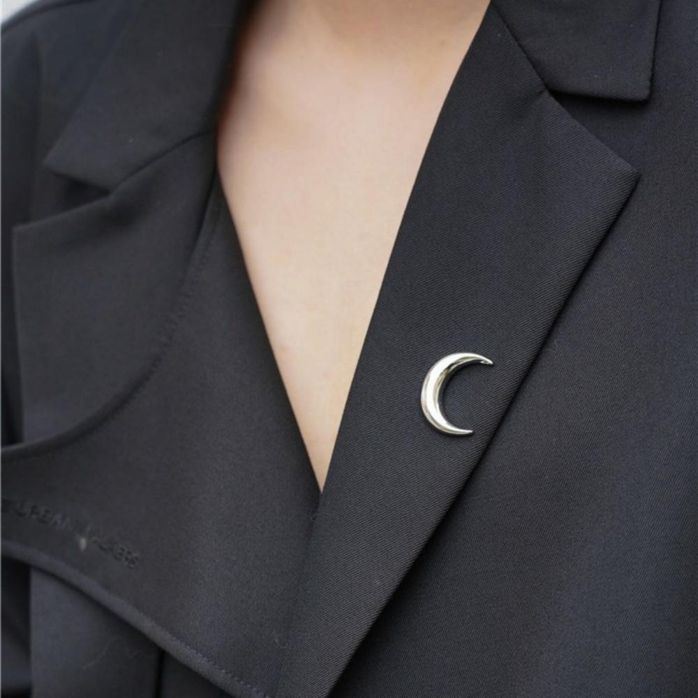 Creative Personality Cross Star Brooch for Women Ins Fashion Personality Versatile Pin Anti-exposure Buckle Suit Accessories