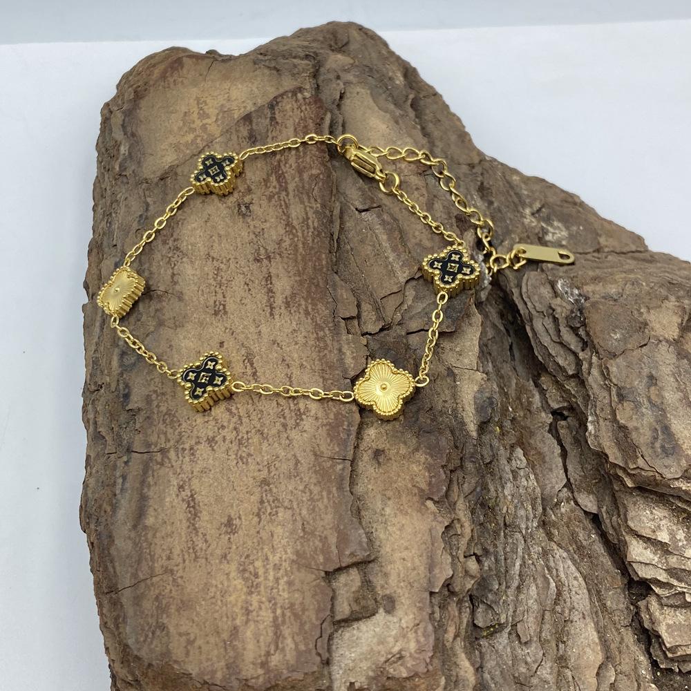 9MM Titanium Steel Clover Between Batch Flower 5 Flower Bracelet Star Pattern Lucky Clover Bracelet