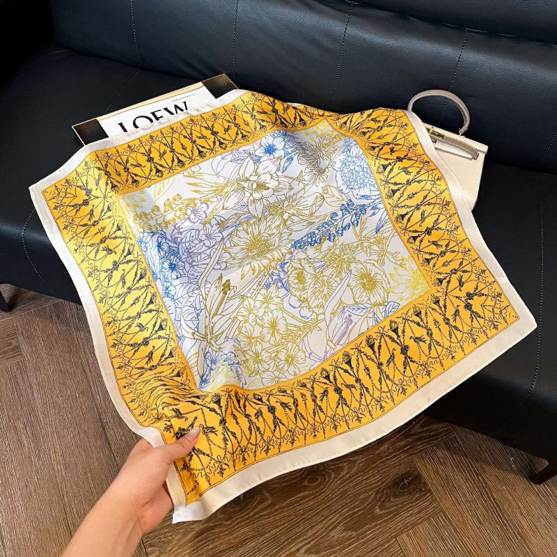 Fashion Black and White Printing Temperament Square Scarf Imitation Silk Korean Version Decorative Scarf Scarf Professional Decorative Shawl Silk Scar
