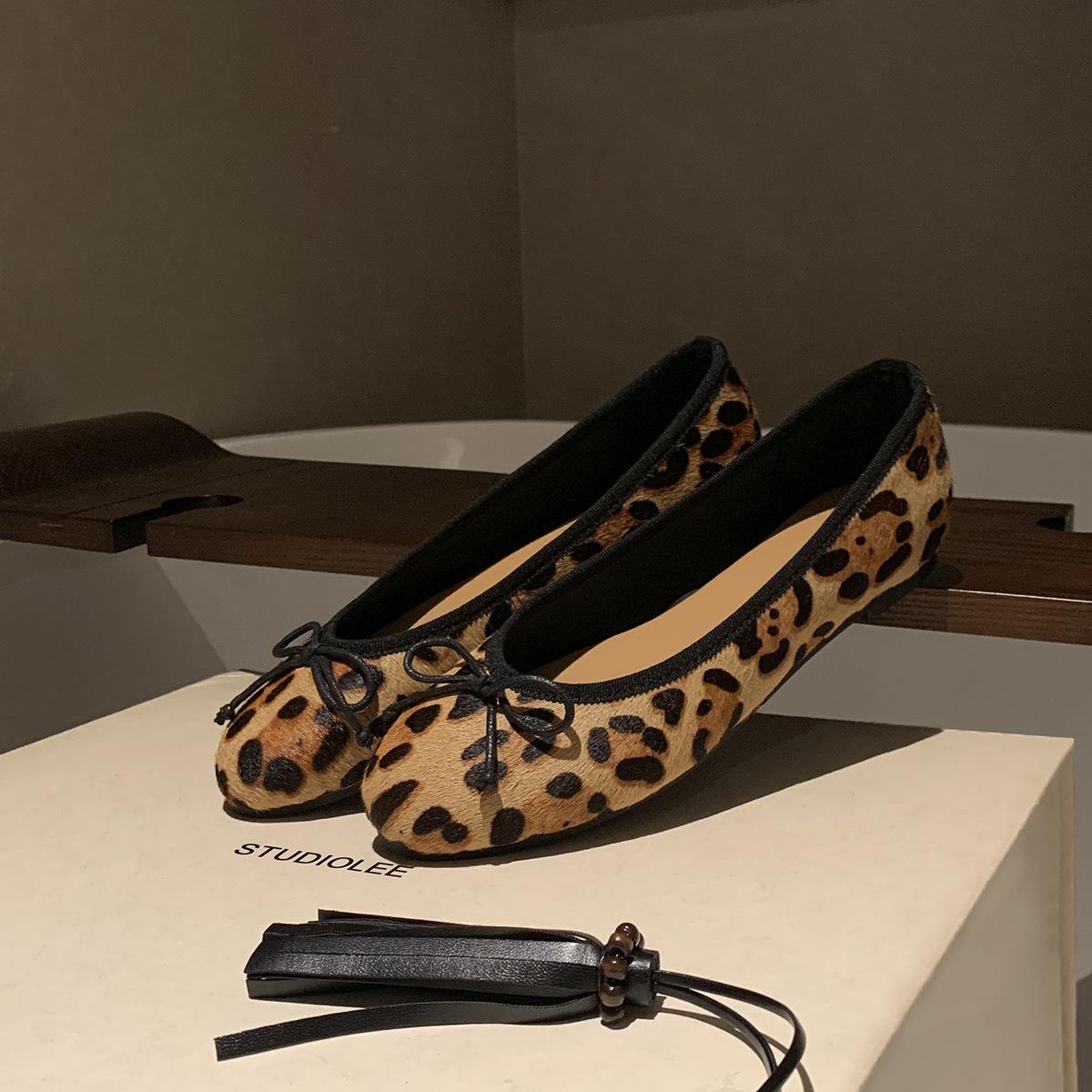 

Sheepskin version~ Grape mother same leather classic round head bow leopard print single shoes women s shallow mouth ballet flats 35