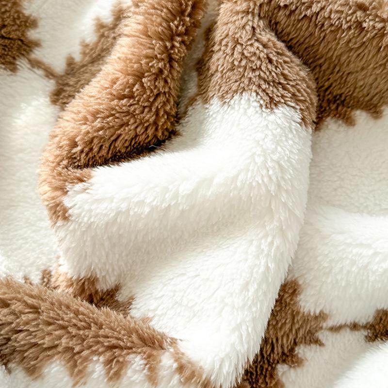1Pc Traditional Style Plaid Blanket Flannel Home Blanket Sheets Plush Double Sided Summer Air Conditioning Throw Blanket