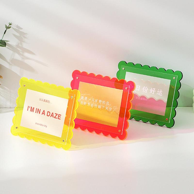 7-calowy Kolorowy Akrylowy Holder na Fotokartę Kolorowy Wzorzysty Falisty Pocztówka Ramka na Zdjęcie Ozdoby na Biurko Ramka na Zdjęcie Idola