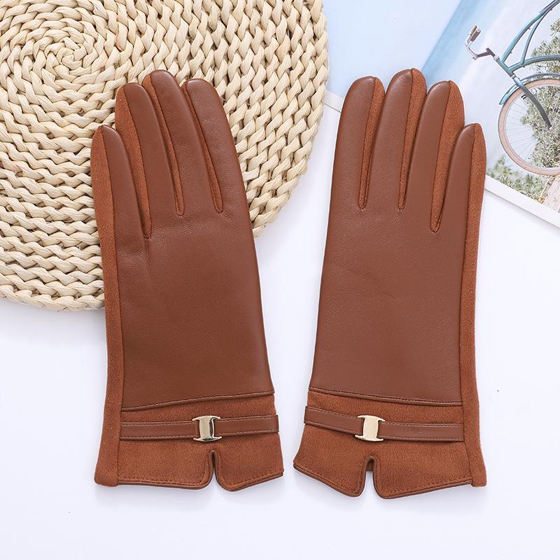 Women's Winter Leather Gloves - Warm Fleece-Lined, Touchscreen, Coldproof, for Riding, Driving, and Outdoor Cycling.