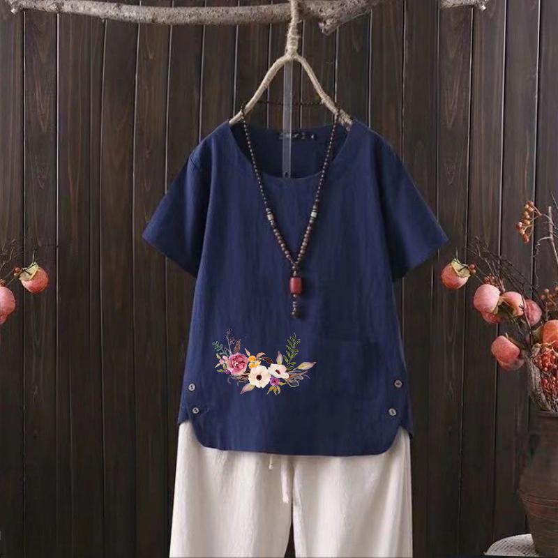 

Футболка из хлопка и конопли с V-образным вырезом и принтом в виде скандинавских цветов для женщин - Новое поступление лета 2025 г. 4XL темно-синий