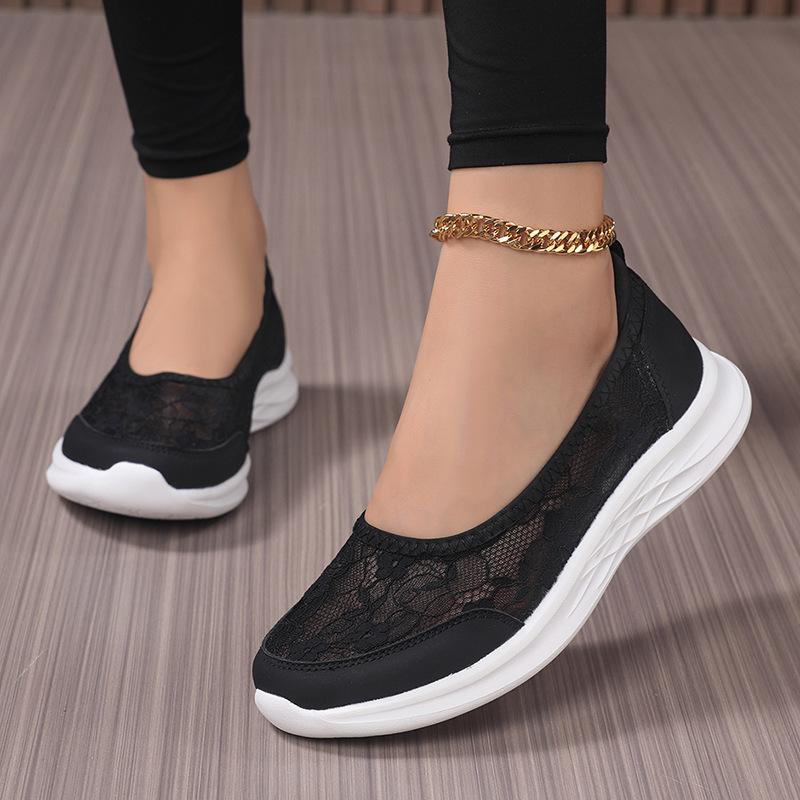 Hollow Single Shoes New Large Size Lace Walking Shoes Breathable Mesh Mother Sports Lazy Shoes