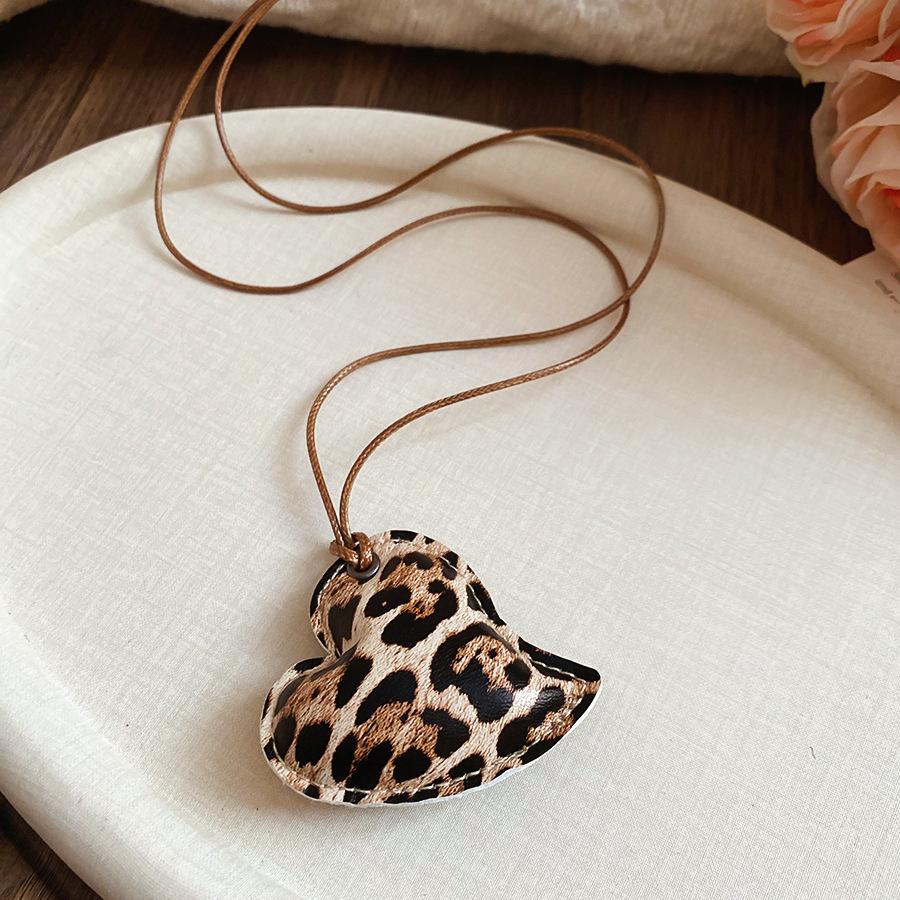 Retro style coffee fabric acrylic love necklace light luxury sweater chain versatile necklace women