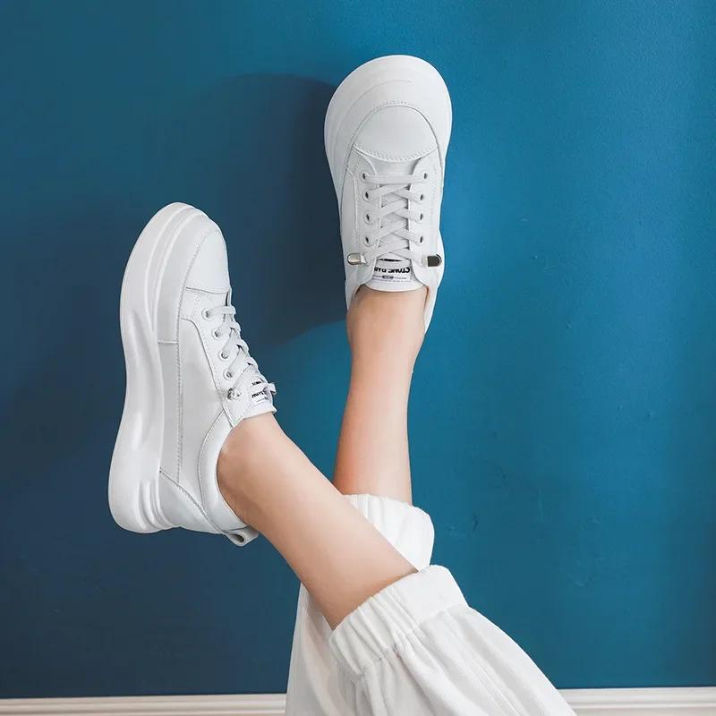 Trendy Korean Style Women's Casual Sporty Shoes Spring Autumn 2025 Fashionable Student Sneakers Breathable Sponge Cake Shoes