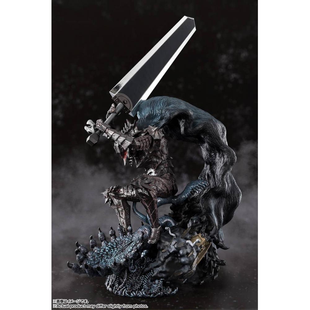 Berserk Figuarts Zero Touche Metallique Guts  Berserker Armor 