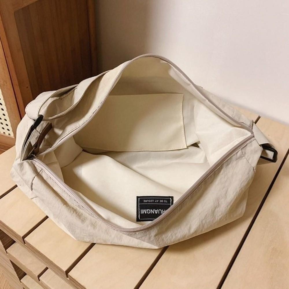 New Canvas Shoulder Bag Japanese Style Zipper Closure Messenger Bag Large Capacity Lightweight School Book Bag Student Use