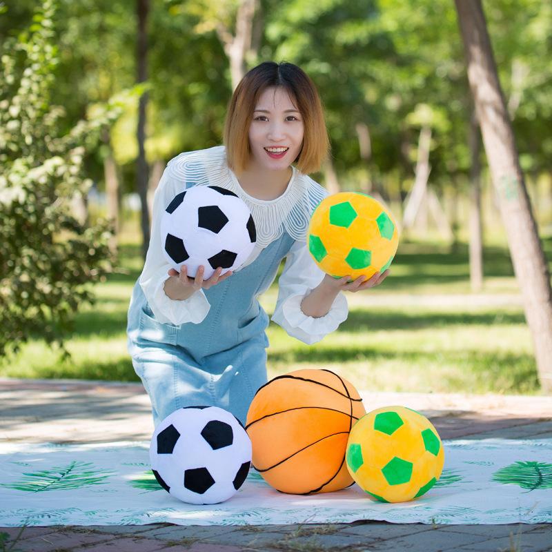 Perna Creativă Cadou Minge Pluș Baschet Fotbal Pernă Primăvară și Vară Pentru A Trimite Iubitului Pentru A Oferi Cadouri Fanilor