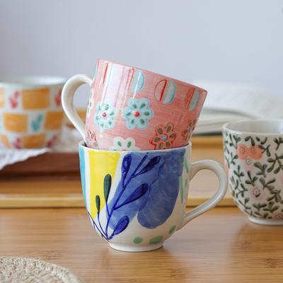 Japanese Style Floral Ceramic Mug Handheld Tea Cup for Women Home Use