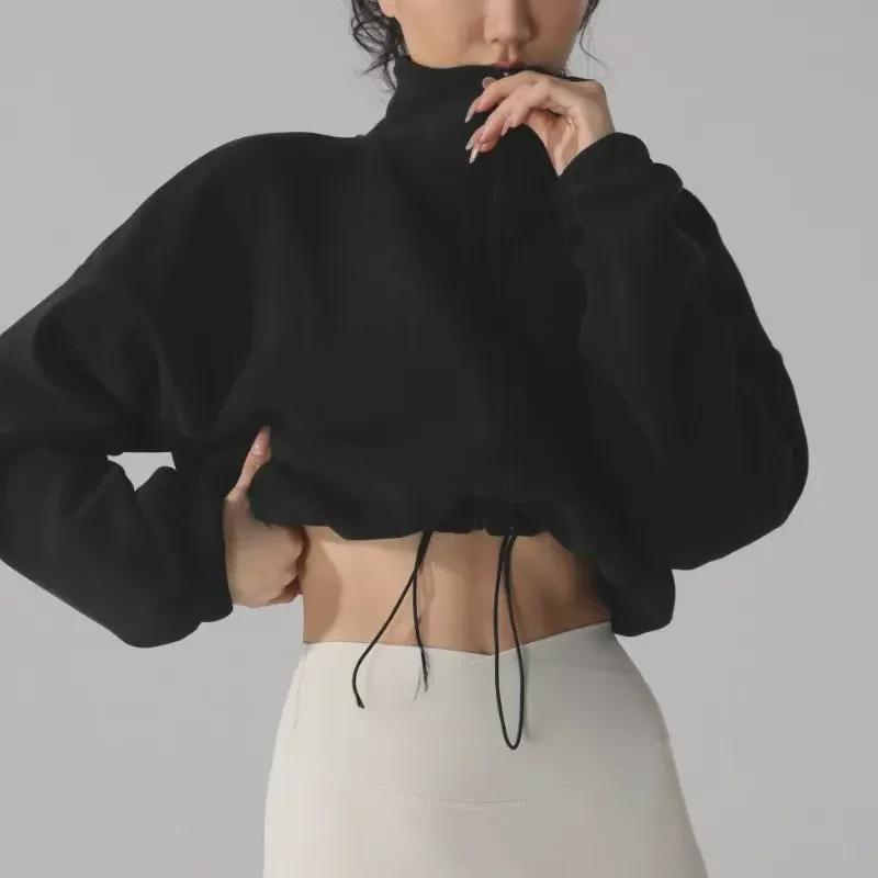 

Женская куртка из овечьего флиса в европейском и американском стиле с воротником-стойкой: Плотный, свободный крой с завязками на шнурке и молнией - мода осень/зима для фитнеса Medium чёрный