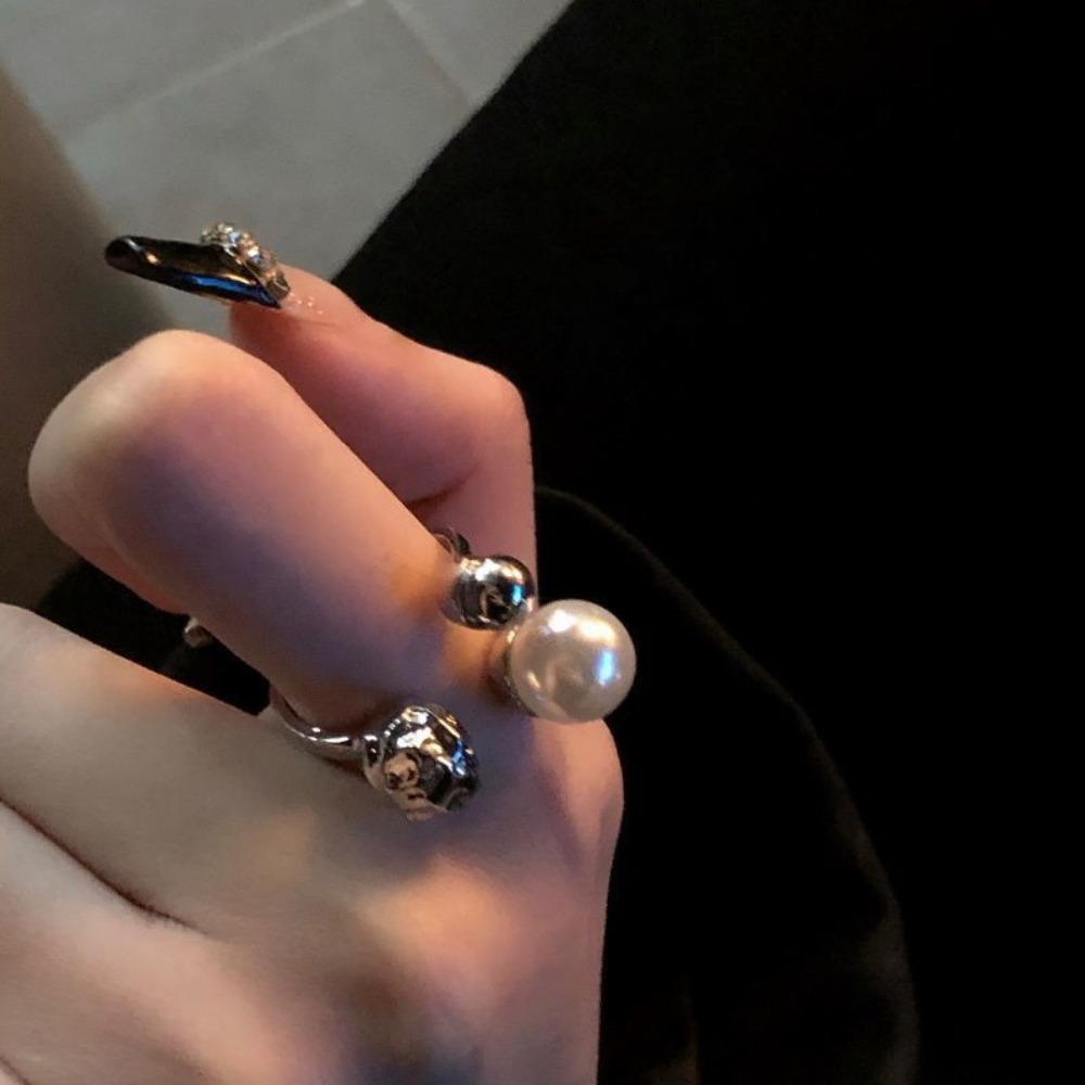 Ring Does Not Fade Niche Design Ins Opening Female High-end Sense Retro Cold Pearl Shell Versatile Irregular
