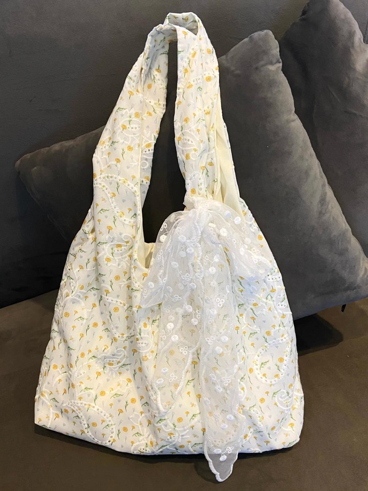 

Корейская холщовая сумка с цветочным принтом, женская, новая 2025 года, большая вместительная наплечная сумка-тоут для учебы, работы, поездок и покупок