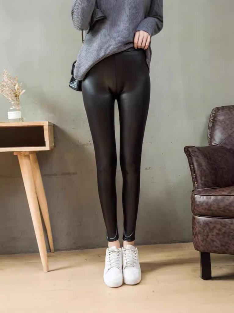 2024 Women's Stretch Faux Leather Pants: Thickened, Elastic Waist, Velvet Lined, Gusseted Leggings