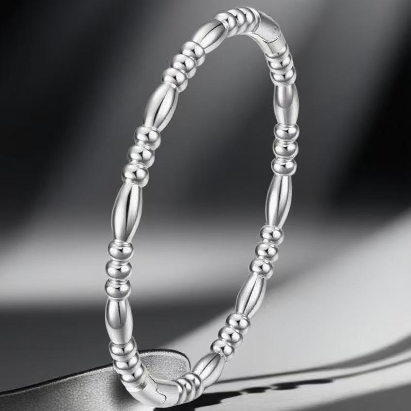 European Retro Titanium Steel Bracelet for Girls - Stylish Stainless Steel Hand Jewelry Accessories