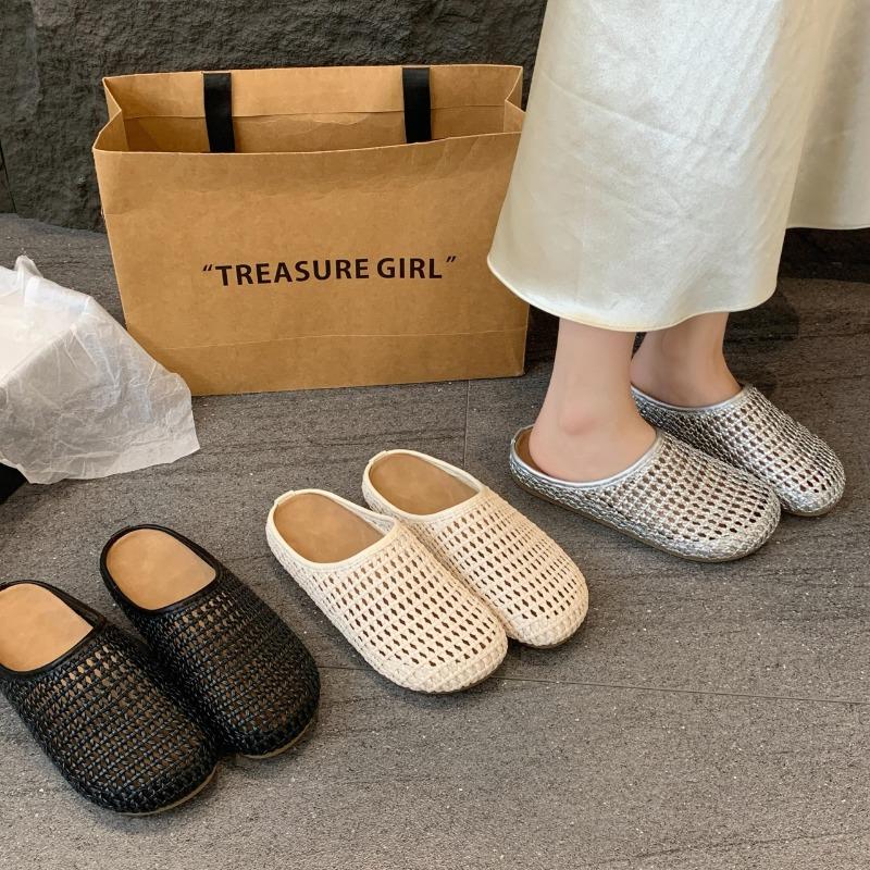 Fashion Women's Baotou Mesh Hollow Out Slipper Summer New Flat Sole Non Slip Breathable Lightweight Big Size Outdoor Half Slipper Sandal