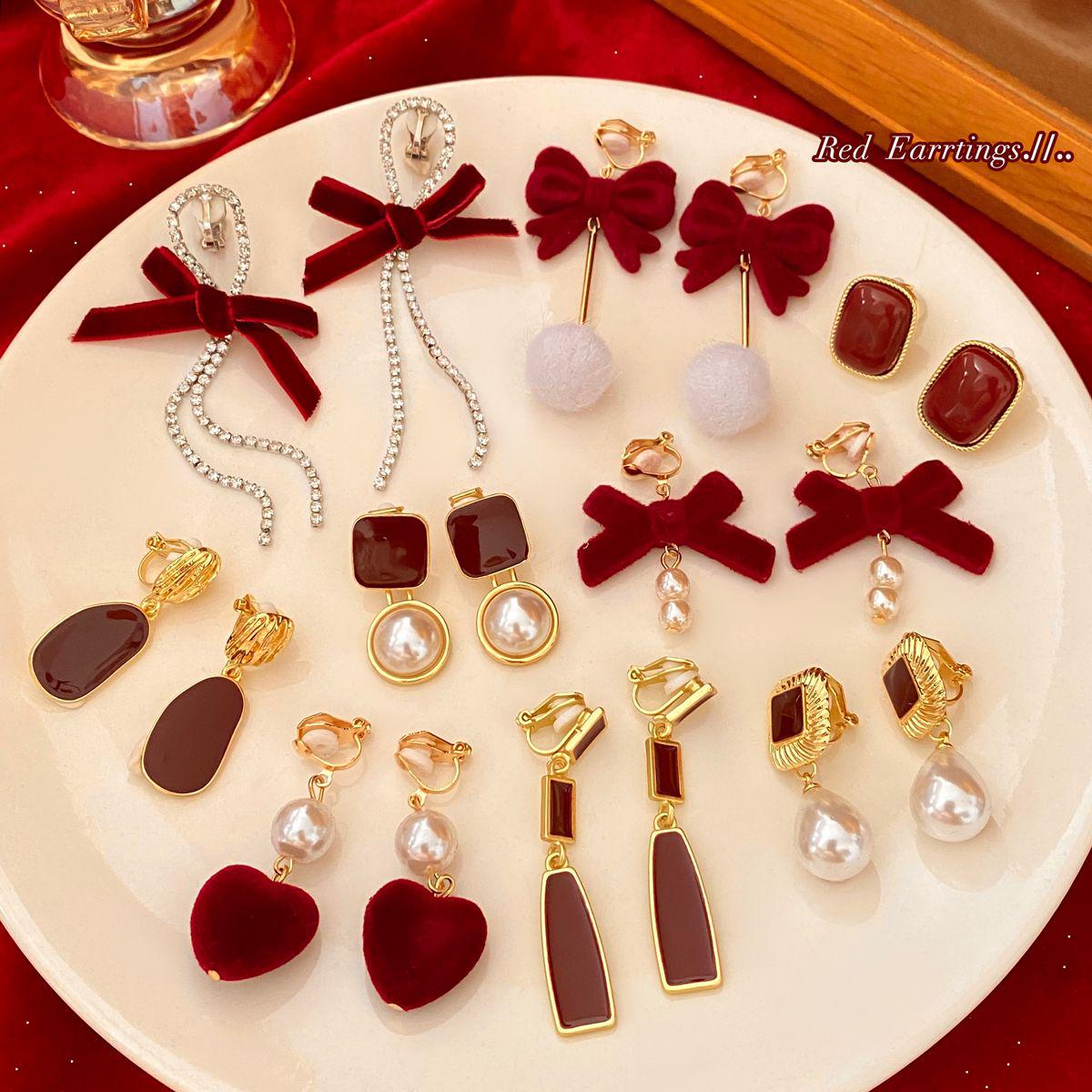 

Burgundy Bow Pearl Tassel Clip-on Earrings - Luxury Long Bridal Jewelry Stud [For Pierced Ears]