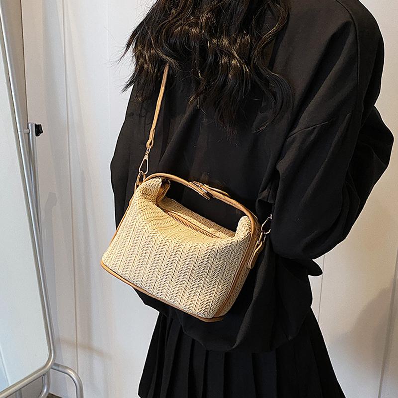Retro Straw Crossbody Bag For Women Bohemian Small Knitting Summer Purse And Handbag Vacational Bucket Beach Bags