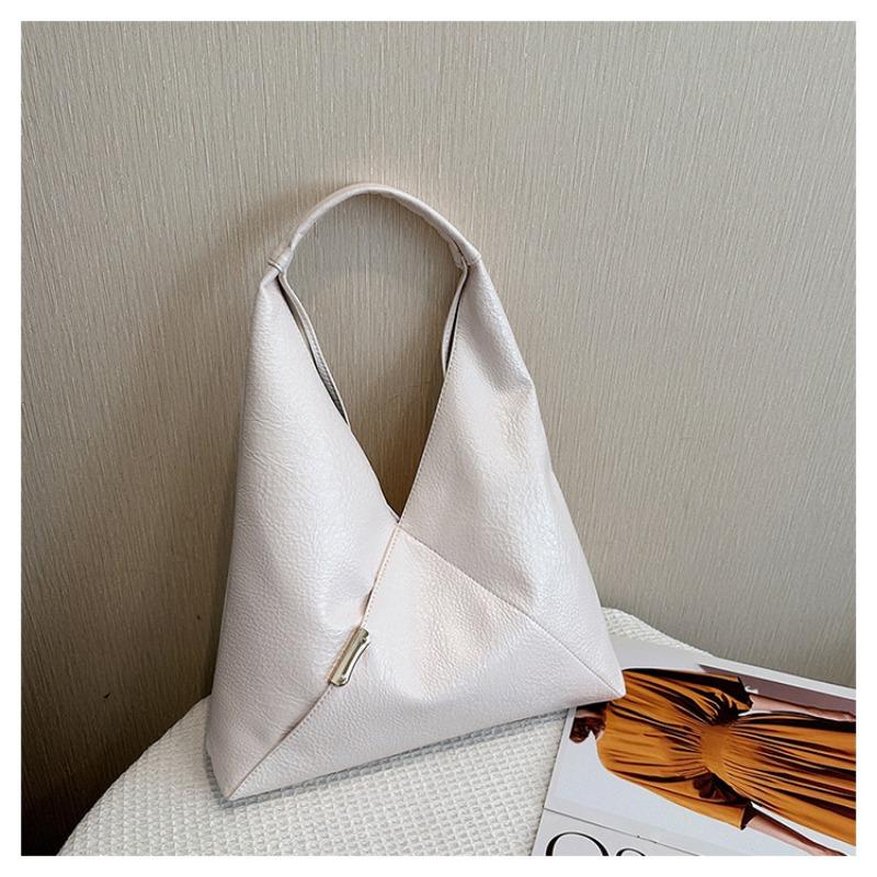 A Hand-held Triangular Underarm Bag Simple Fashionable Individual and Stylish Single-shoulder Bag