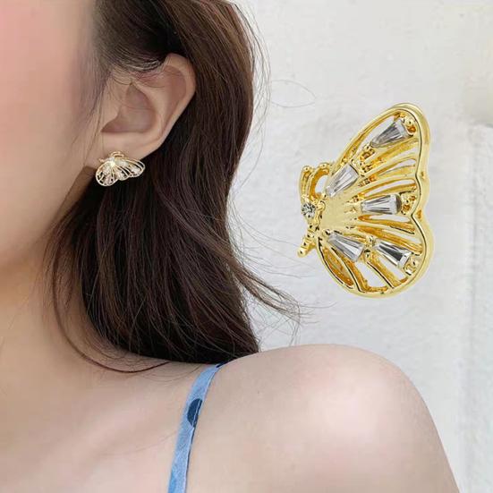 

Women Lady Simple Exquisite Butterfly Earrings Ear Stud Jewelry Gift