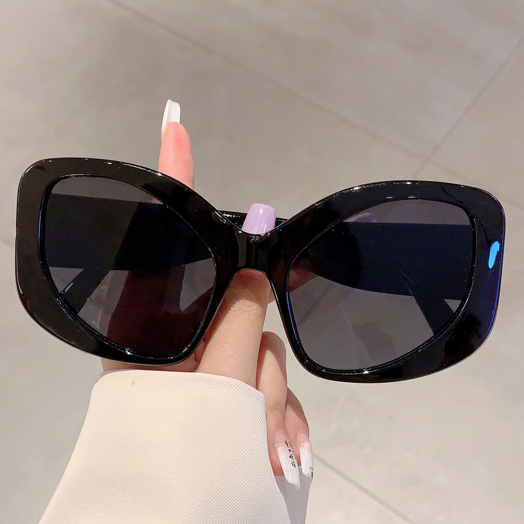 Stylish Oversized Sunglasses Women  New Irregular Rim Outdoor Shades for Travelling Trendy Design Anti-UV Sun Glasses