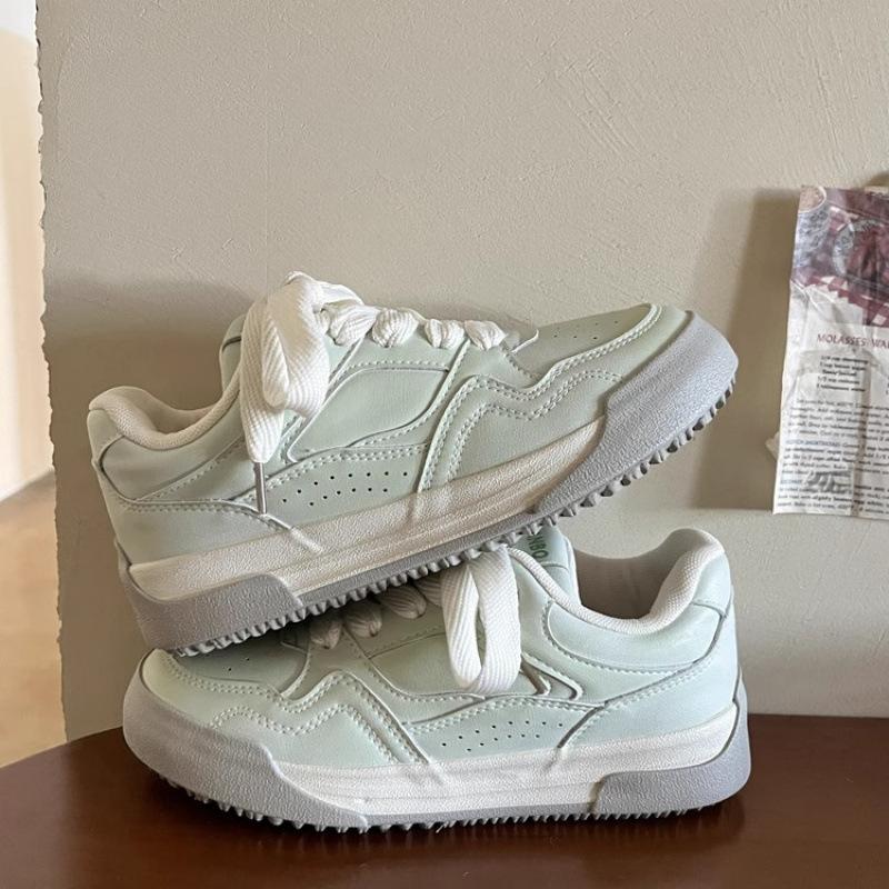 

Thick baseplate shoes women s 2025 new spring and autumn casual versatile niche light sports ins tide Korean bread shoes 35 зелёный