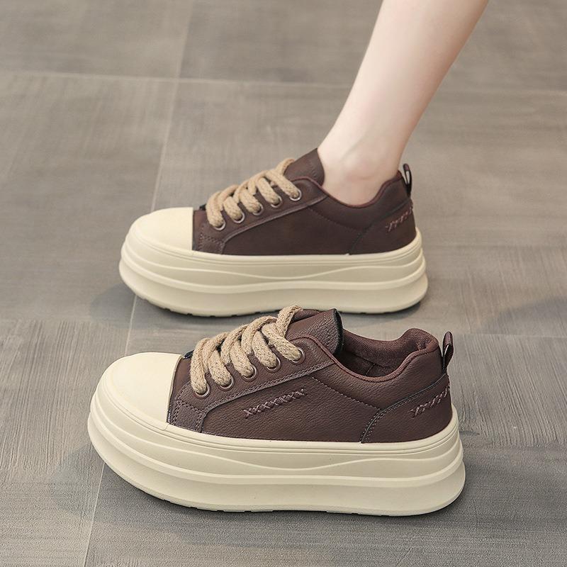 The first layer of cowhide casual leather board shoes women's shoes autumn and winter new small thick-soled heightening casual sports shoes