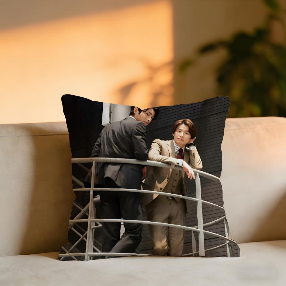 

Old Fashion Cupcake Cushion Cover Cozy Velvet Throw PillowSoft Warm Cushion For Sofa Bed 30X30cm