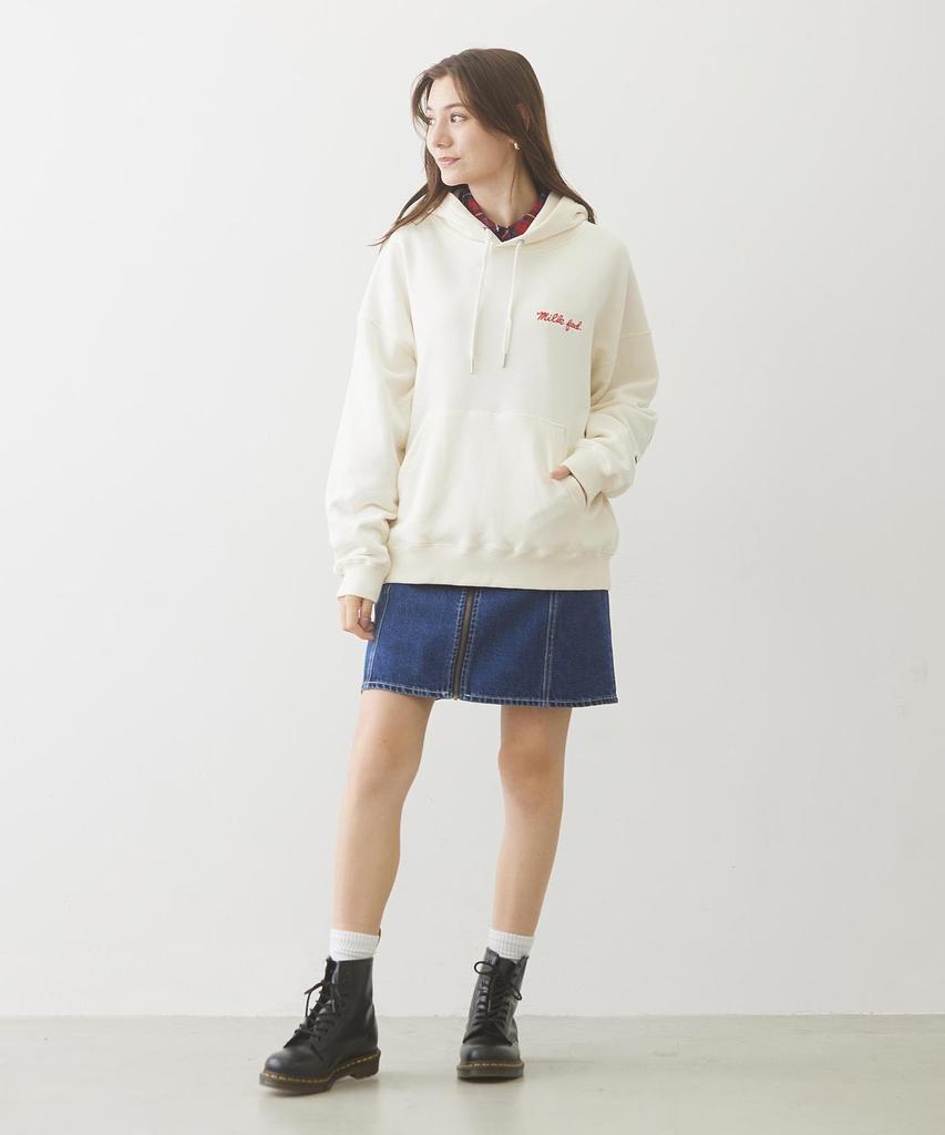 Milkfed Love Heart Elbow Off White Women's Sweatshirt,