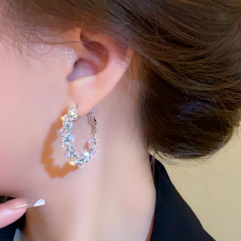 Super Flash Circle Earrings with Geometric Niche Design High Grade Earrings Versatile Daily Commuter Earrings for Women